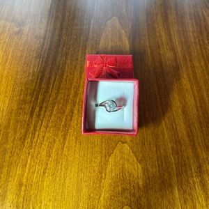 New Beautiful Cubic Zirconia Ring, Size 6. Perfect Engagement Ring!